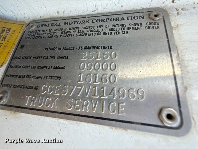 image for item DZ8885 1977 Chevrolet C65 grain truck