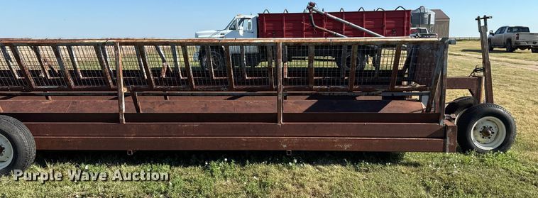 image for item DZ8886 Hay bale feeder wagon