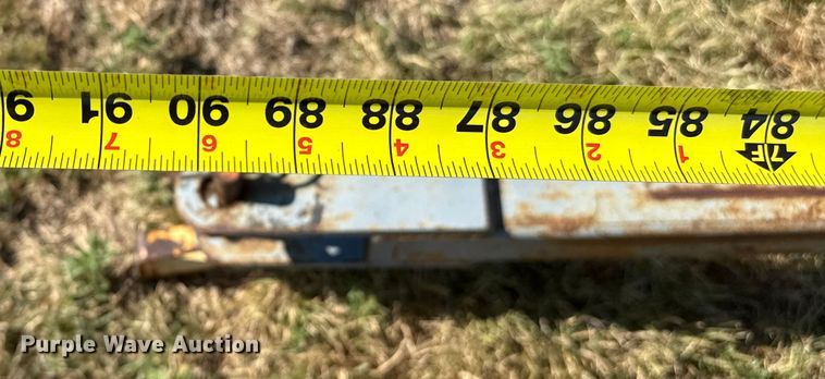 image for item DZ8886 Hay bale feeder wagon