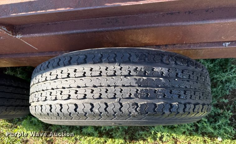 image for item DZ8886 Hay bale feeder wagon