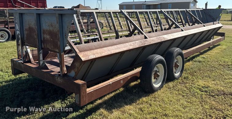 image for item DZ8887 Hay bale feeder wagon