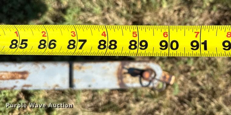 image for item DZ8887 Hay bale feeder wagon