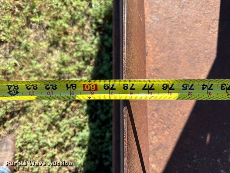 image for item DZ8887 Hay bale feeder wagon