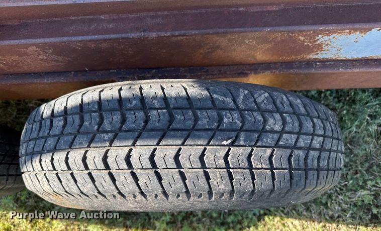 image for item DZ8887 Hay bale feeder wagon