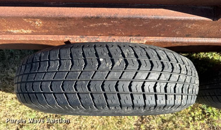 image for item DZ8887 Hay bale feeder wagon