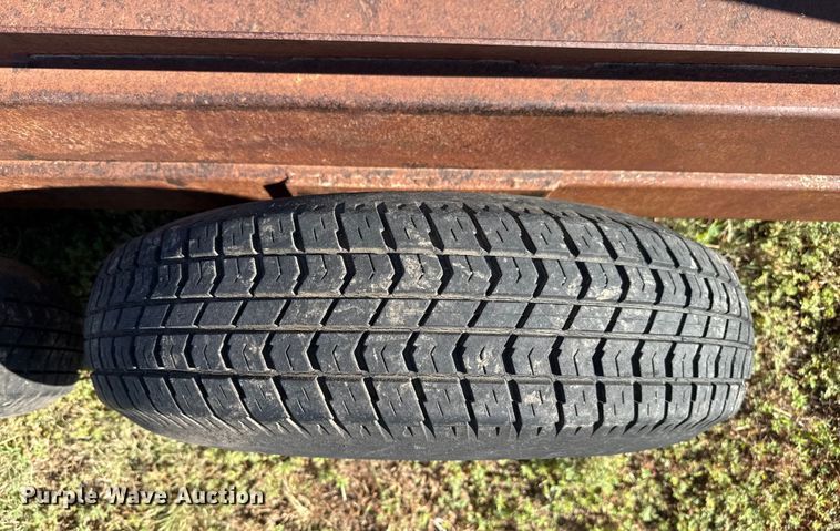 image for item DZ8887 Hay bale feeder wagon