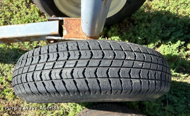 image for item DZ8887 Hay bale feeder wagon