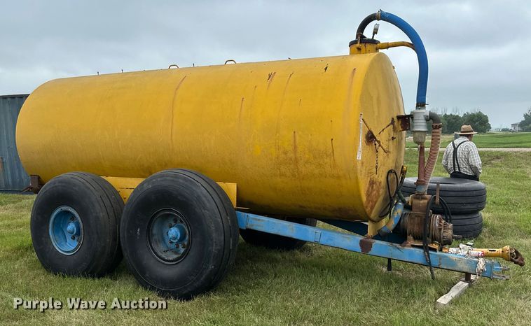 image for item EB2828 Better Bilt manure spreader