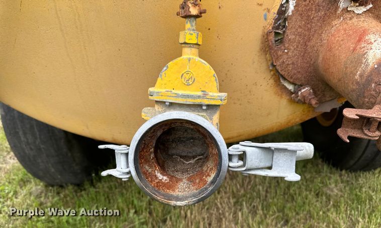 image for item EB2828 Better Bilt manure spreader