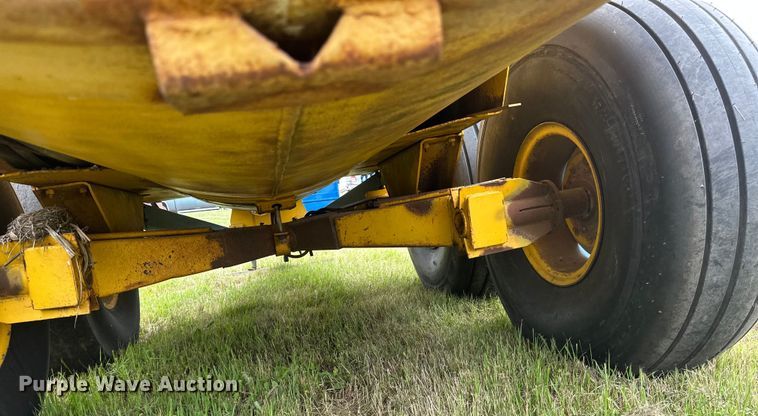 image for item EB2828 Better Bilt manure spreader