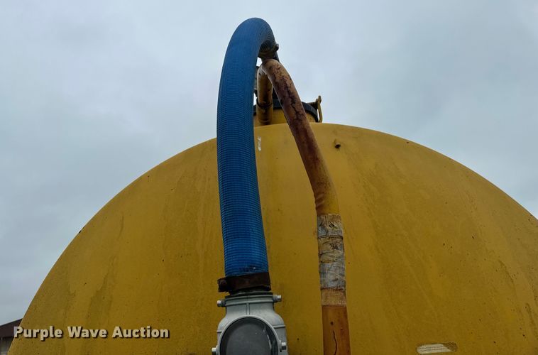 image for item EB2828 Better Bilt manure spreader