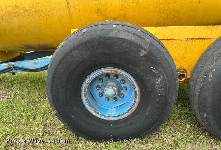 image for item EB2828 Better Bilt manure spreader