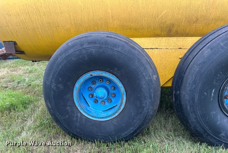 image for item EB2828 Better Bilt manure spreader