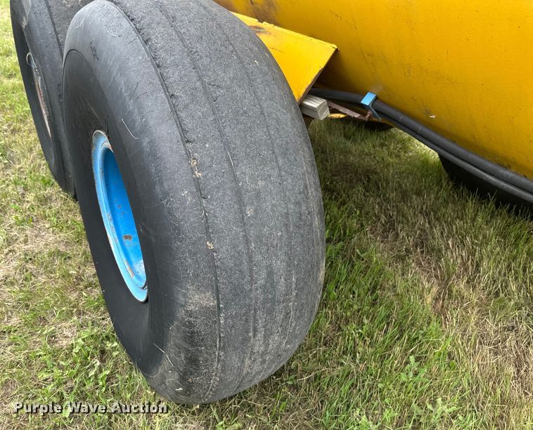 image for item EB2828 Better Bilt manure spreader