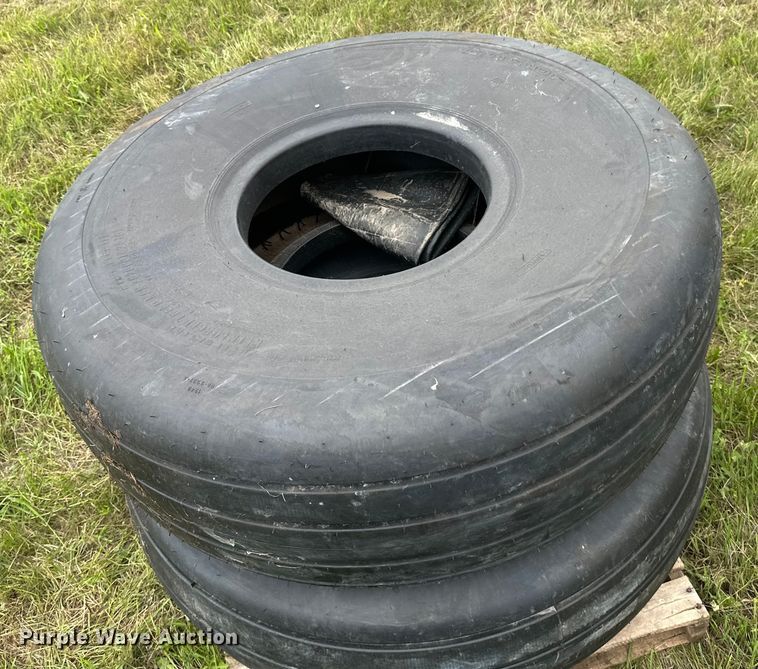 image for item EB2828 Better Bilt manure spreader