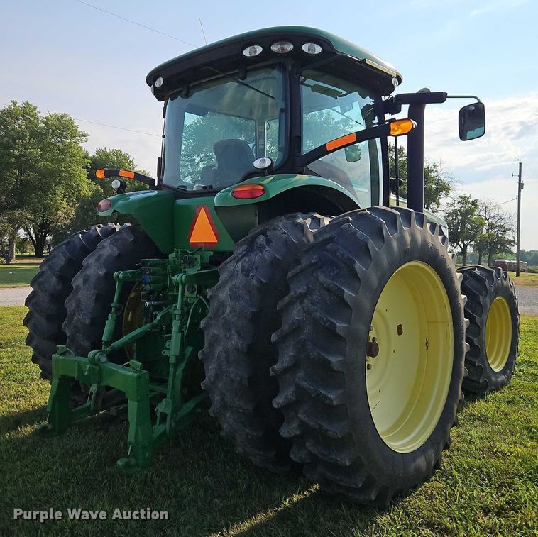 image for item EB8203 2013 John Deere 7200R MFWD tractor