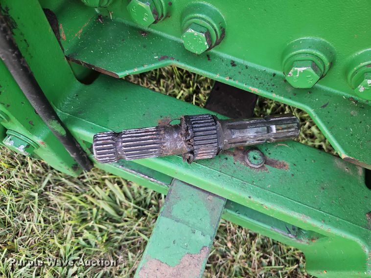 image for item EB8203 2013 John Deere 7200R MFWD tractor