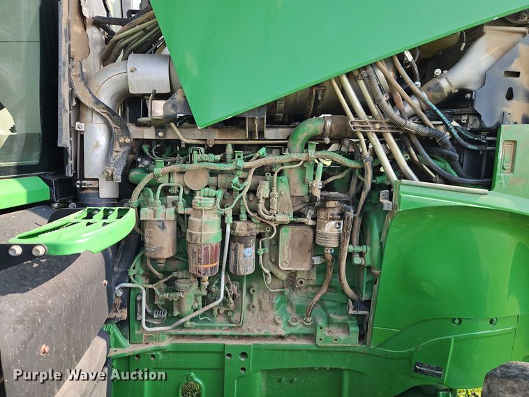 image for item EB8203 2013 John Deere 7200R MFWD tractor