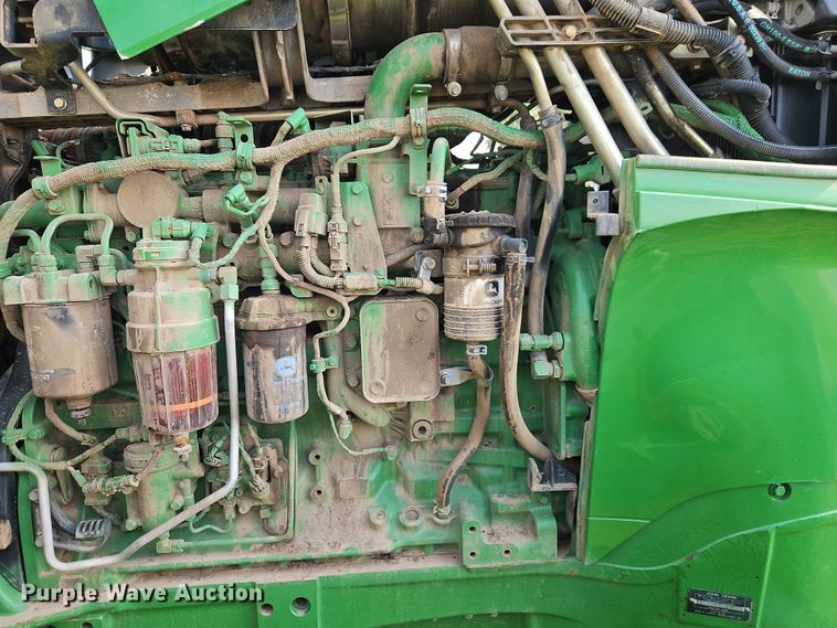 image for item EB8203 2013 John Deere 7200R MFWD tractor