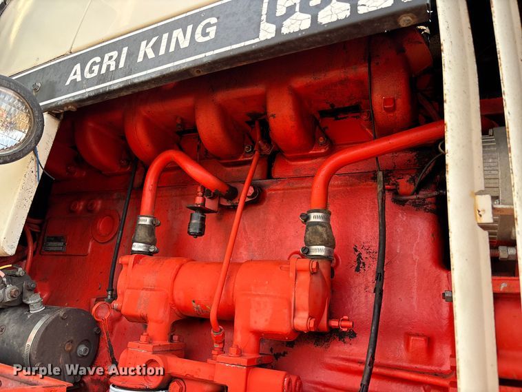 image for item EC1098 1975 Case 1370 tractor