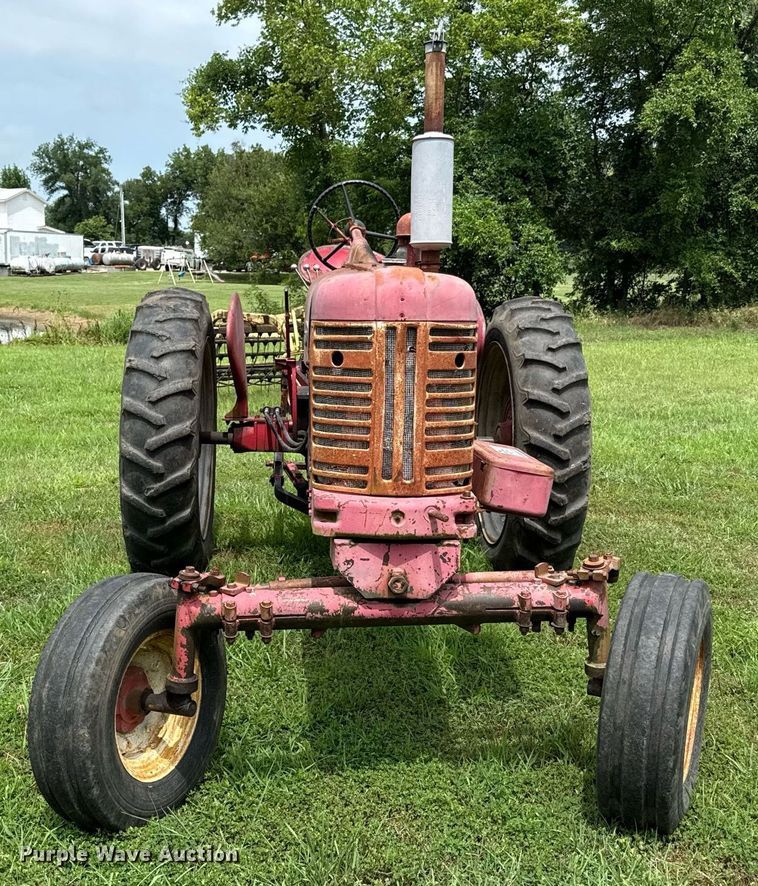 image for item ED4362 International Harvester Farmall 350 tractor