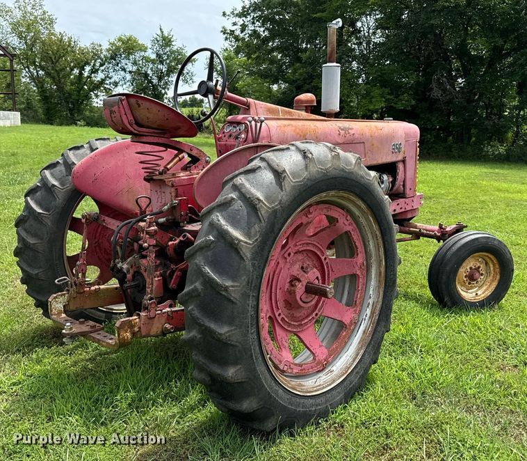 image for item ED4362 International Harvester Farmall 350 tractor