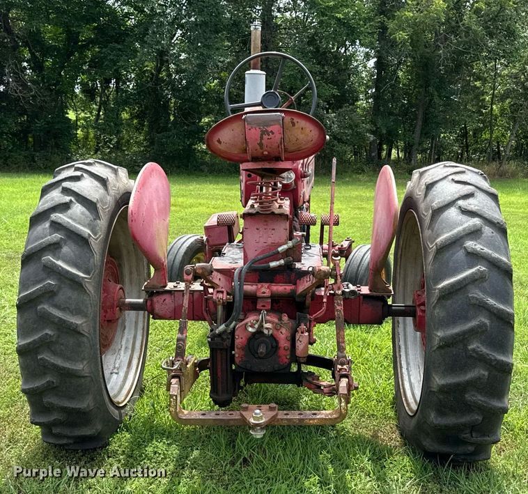 image for item ED4362 International Harvester Farmall 350 tractor