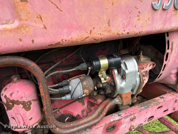 image for item ED4362 International Harvester Farmall 350 tractor