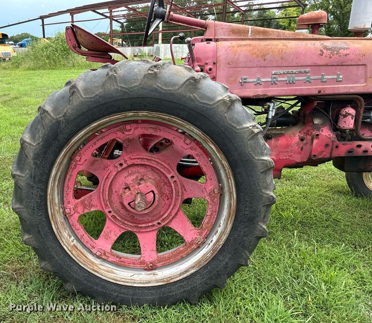 image for item ED4362 International Harvester Farmall 350 tractor