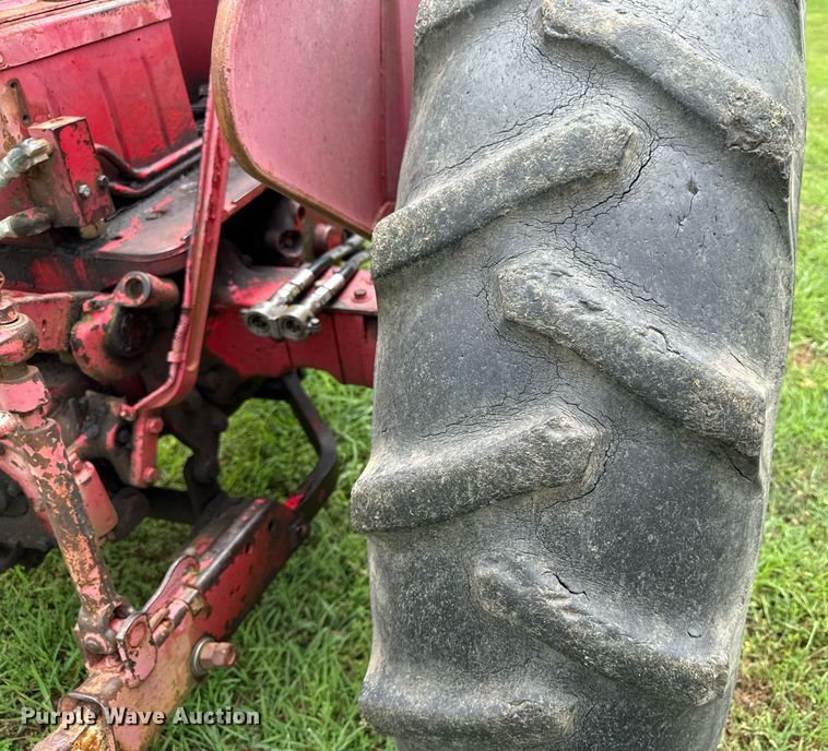 image for item ED4362 International Harvester Farmall 350 tractor
