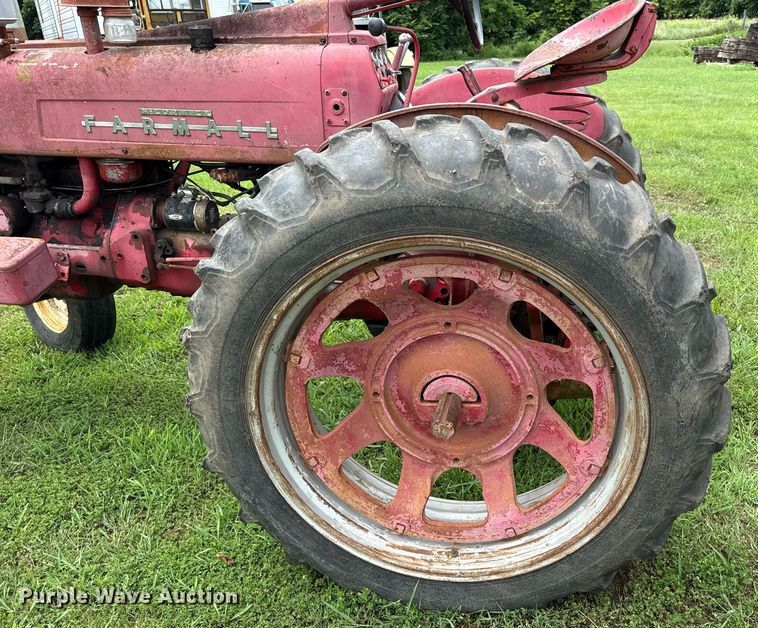 image for item ED4362 International Harvester Farmall 350 tractor