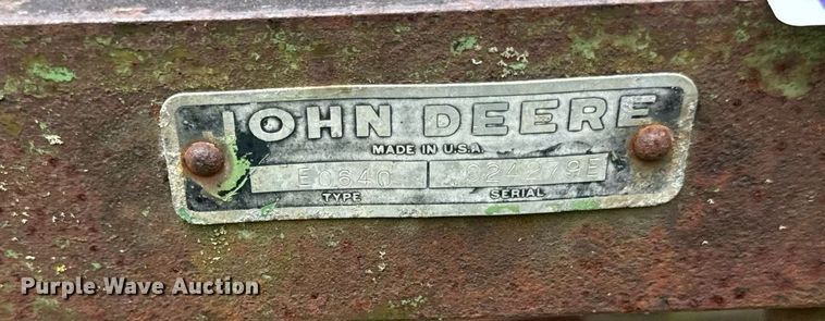 image for item ED4363 John Deere E0640 hay rake