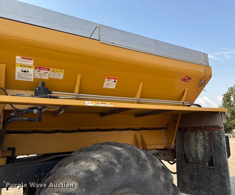 image for item ED4444 2016 AGCO Terragator 8400B spreader