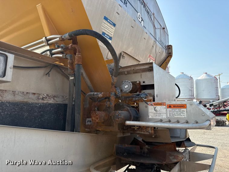 image for item ED4444 2016 AGCO Terragator 8400B spreader