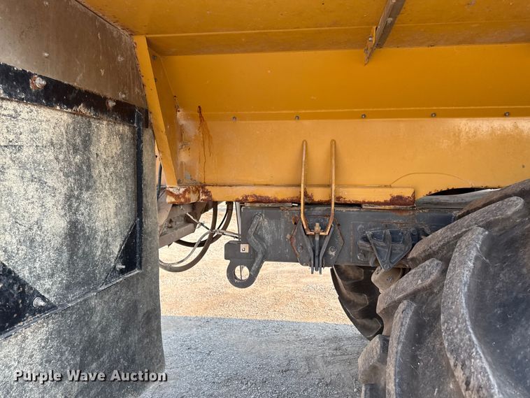 image for item ED4444 2016 AGCO Terragator 8400B spreader