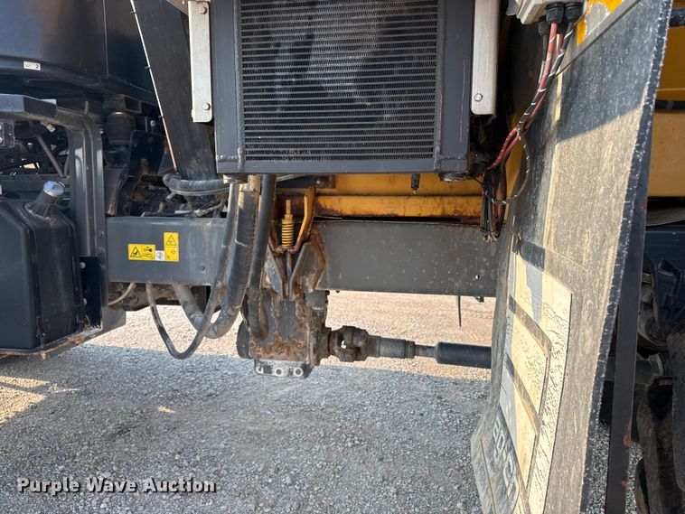 image for item ED4444 2016 AGCO Terragator 8400B spreader