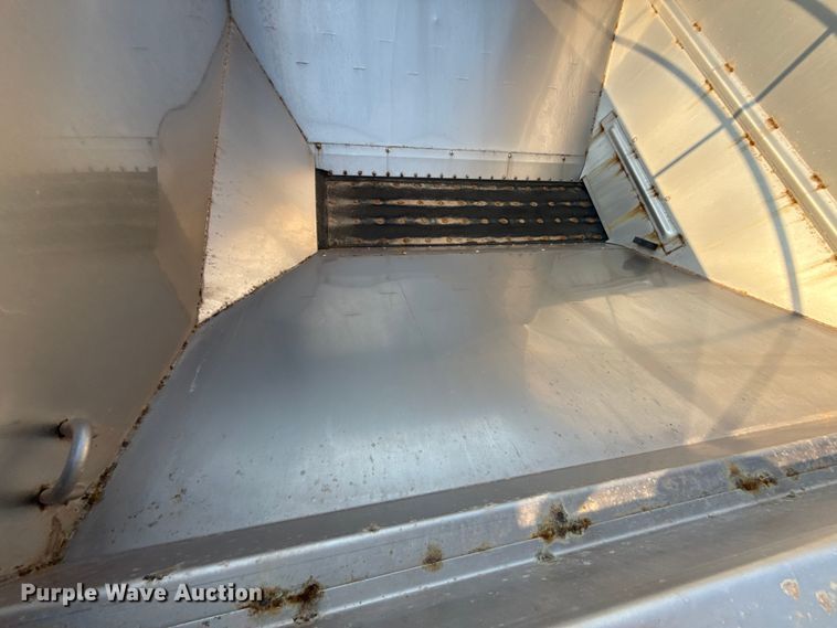 image for item ED4444 2016 AGCO Terragator 8400B spreader