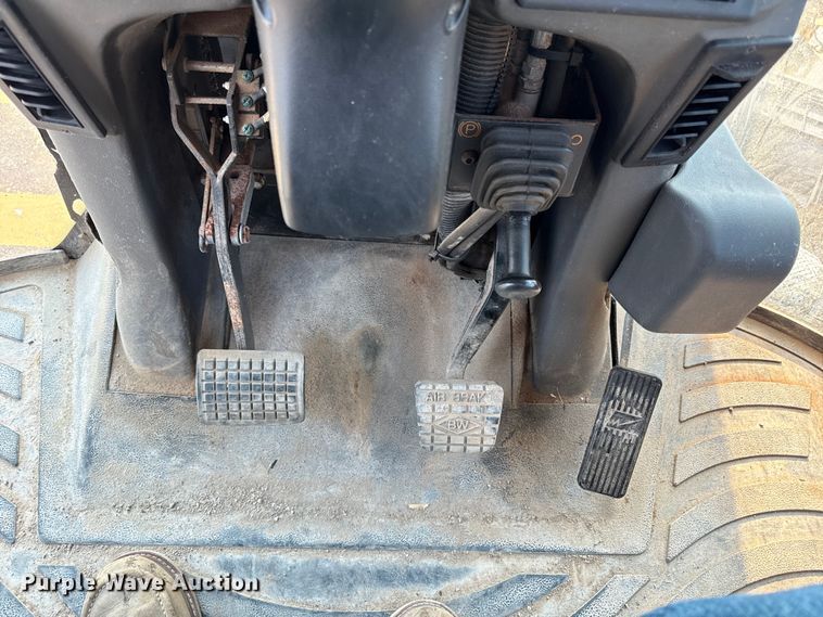 image for item ED4444 2016 AGCO Terragator 8400B spreader