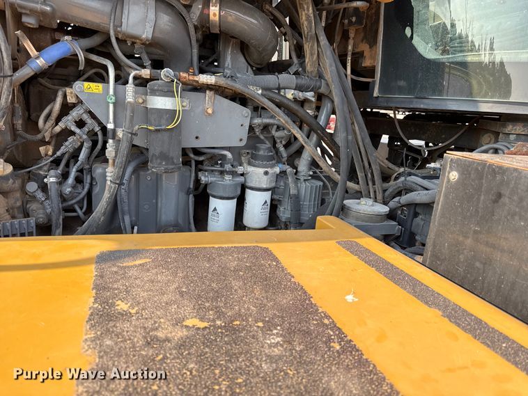 image for item ED4444 2016 AGCO Terragator 8400B spreader