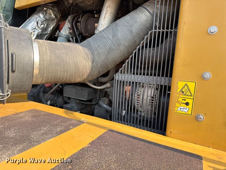 image for item ED4444 2016 AGCO Terragator 8400B spreader