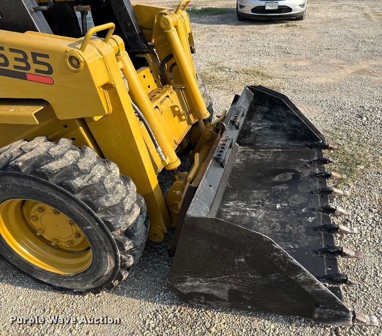 image for item ED4445 Gehl 4634 DXT skid steer loader