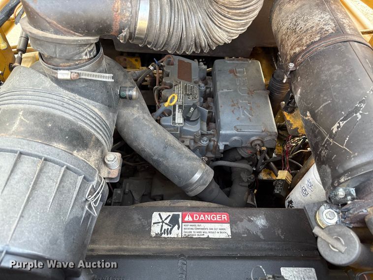 image for item ED4445 Gehl 4634 DXT skid steer loader