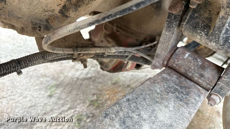 image for item ED4447 1999 Freightliner feed delivery truck