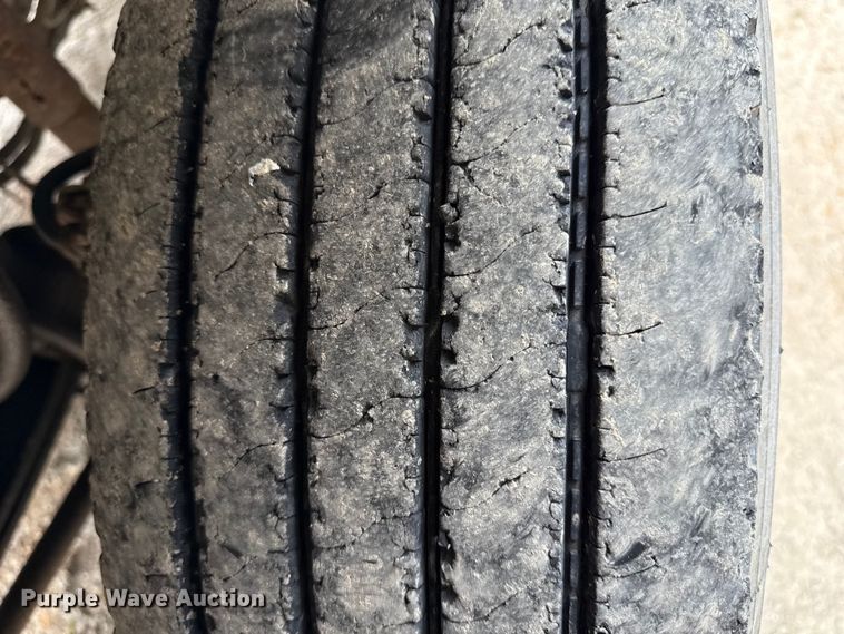 image for item ED4447 1999 Freightliner feed delivery truck