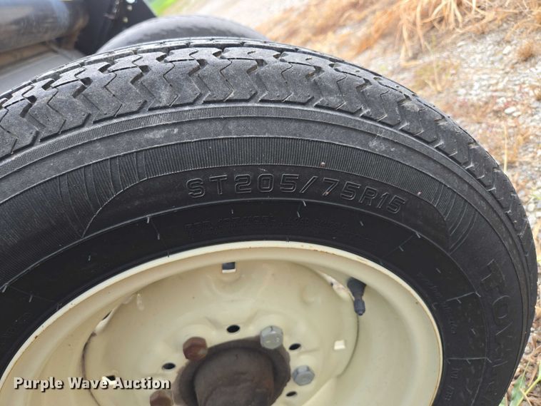 image for item EF1956 2011 MacDon FD70 flex draper head