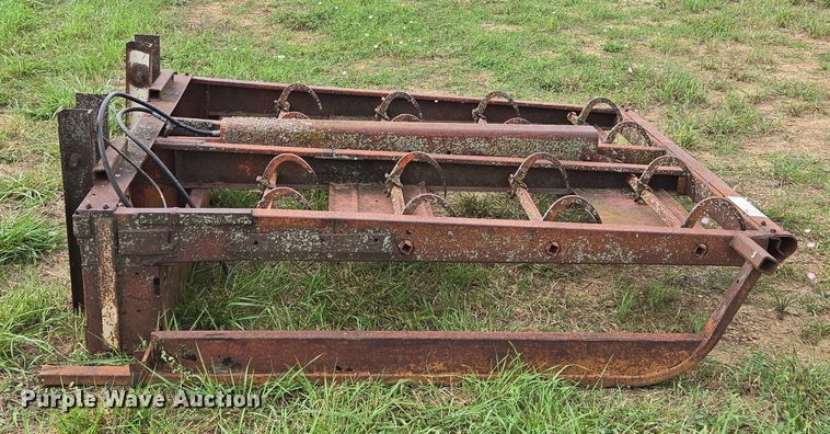 image for item EF1968 Bale accumulator grapple