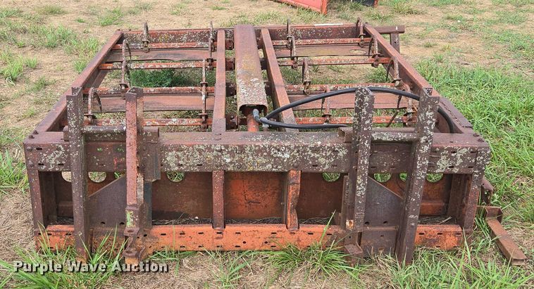 image for item EF1968 Bale accumulator grapple