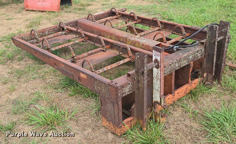 image for item EF1968 Bale accumulator grapple