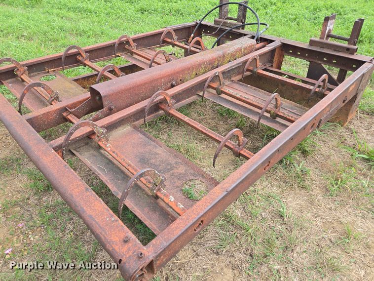 image for item EF1968 Bale accumulator grapple