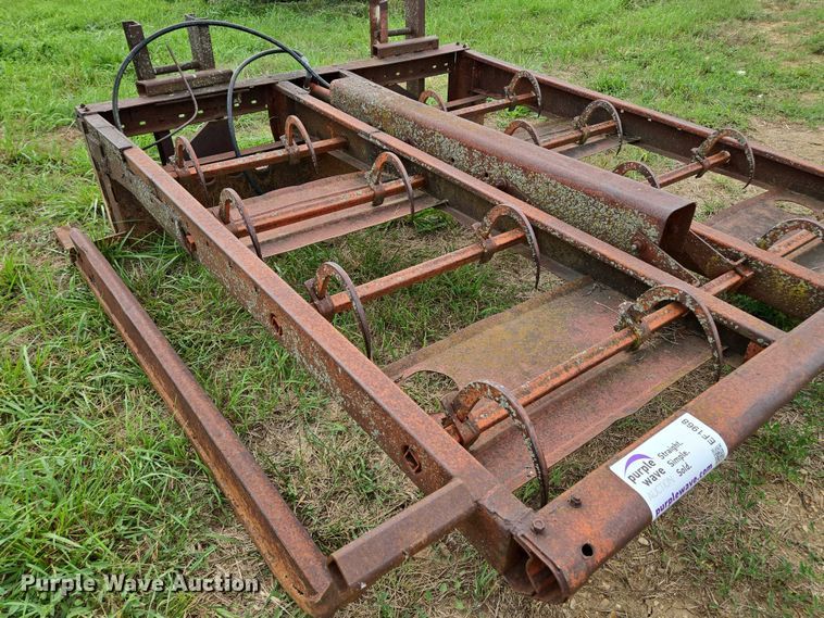 image for item EF1968 Bale accumulator grapple